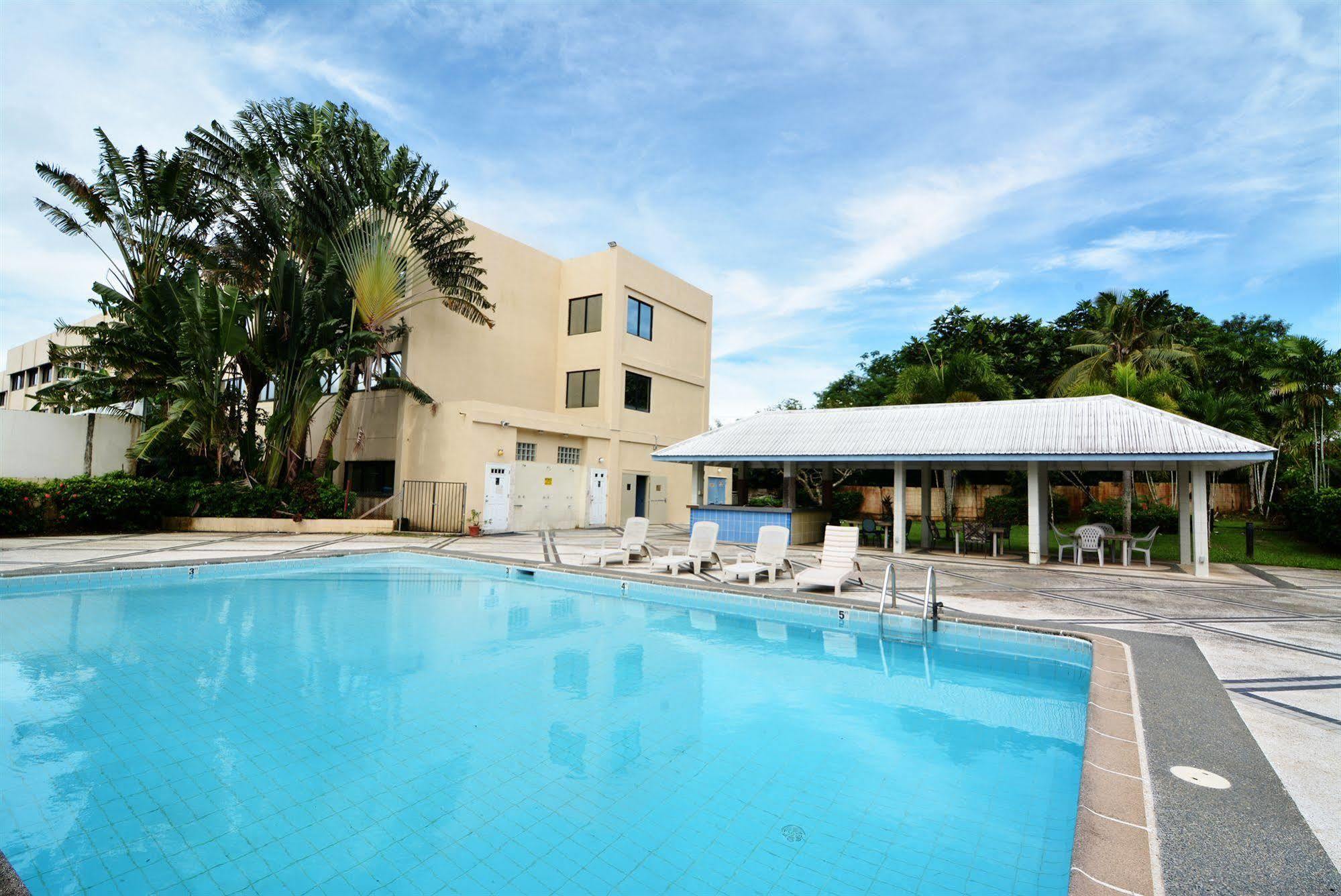Pacific Bay Hotel Tumon Esterno foto